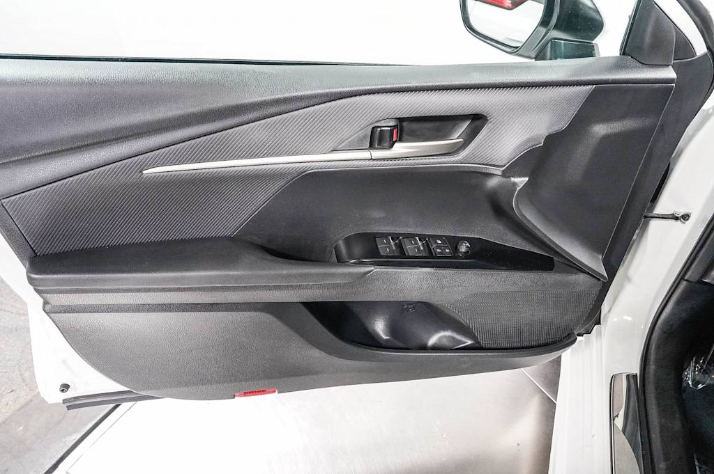 Thumbnail: 2025 Toyota Camry - 25