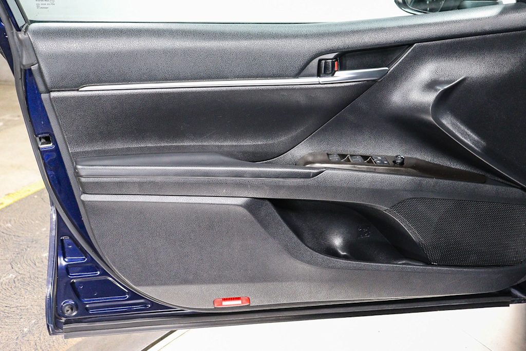 Thumbnail: 2022 Toyota Camry - 26