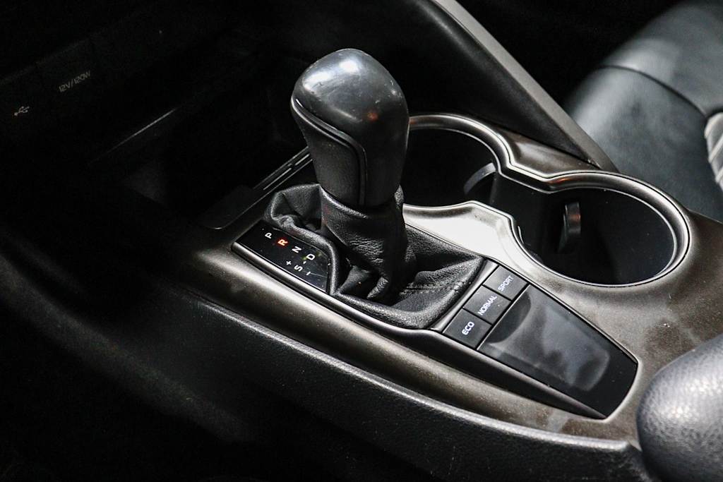 Thumbnail: 2022 Toyota Camry - 27