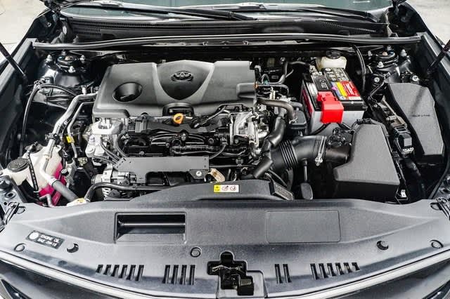 2020 Toyota Camry SE 8