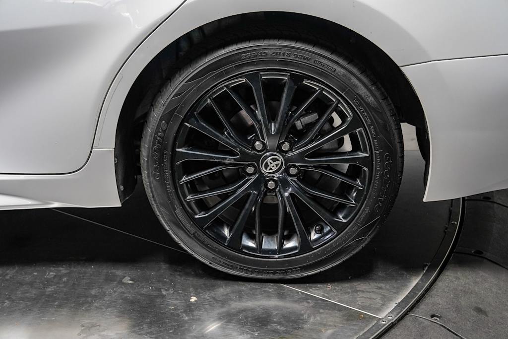 Thumbnail: 2020 Toyota Camry - 22