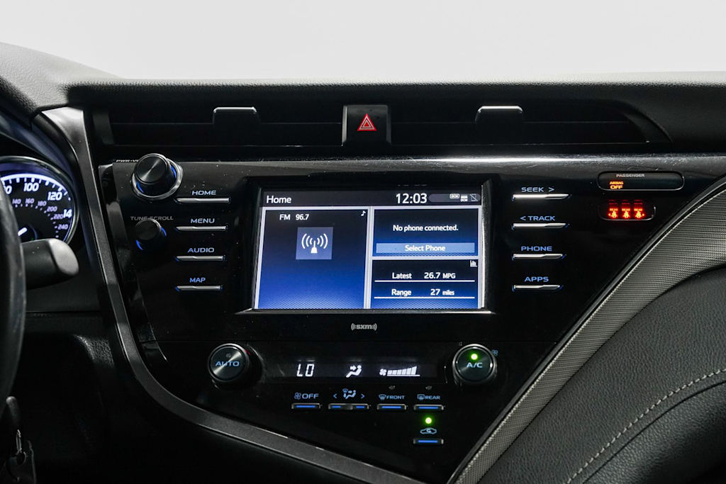 Thumbnail: 2020 Toyota Camry - 15