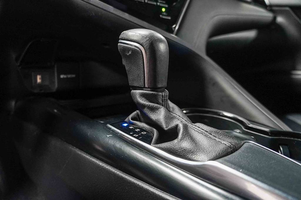 Thumbnail: 2020 Toyota Camry - 26