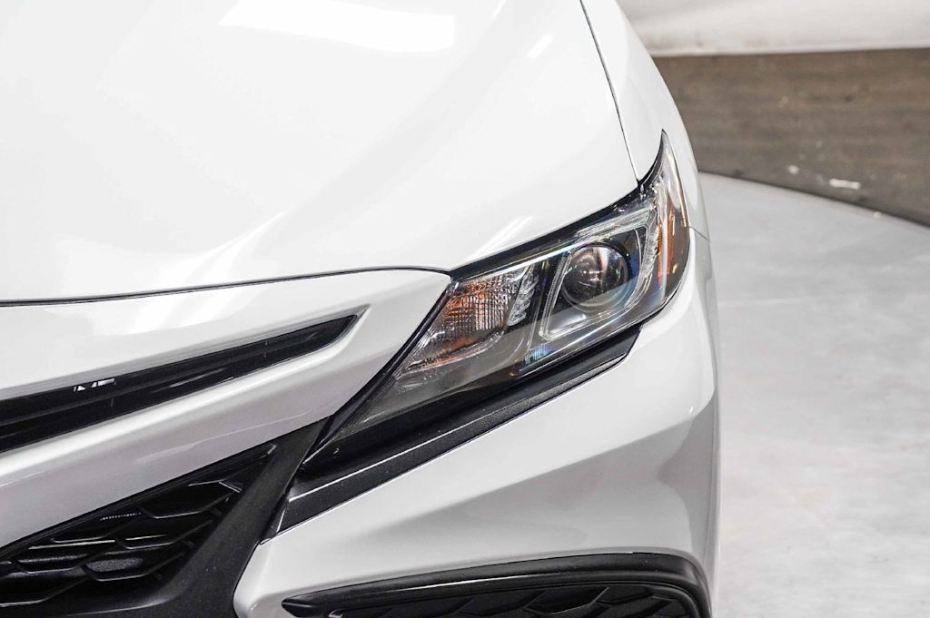 Thumbnail: 2022 Toyota Camry - 19