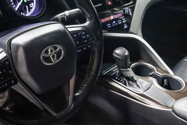 2021 Toyota Camry SE 12