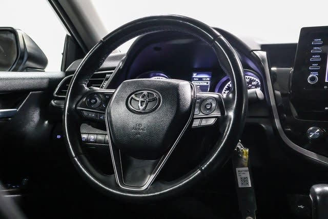 2021 Toyota Camry SE 8