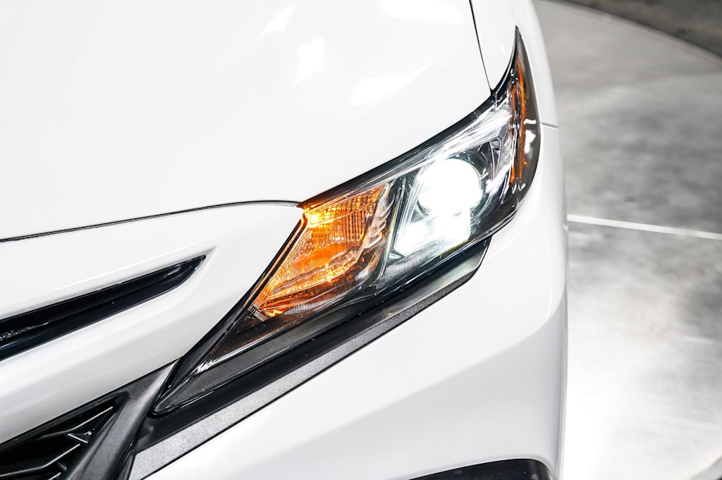 Thumbnail: 2022 Toyota Camry - 20