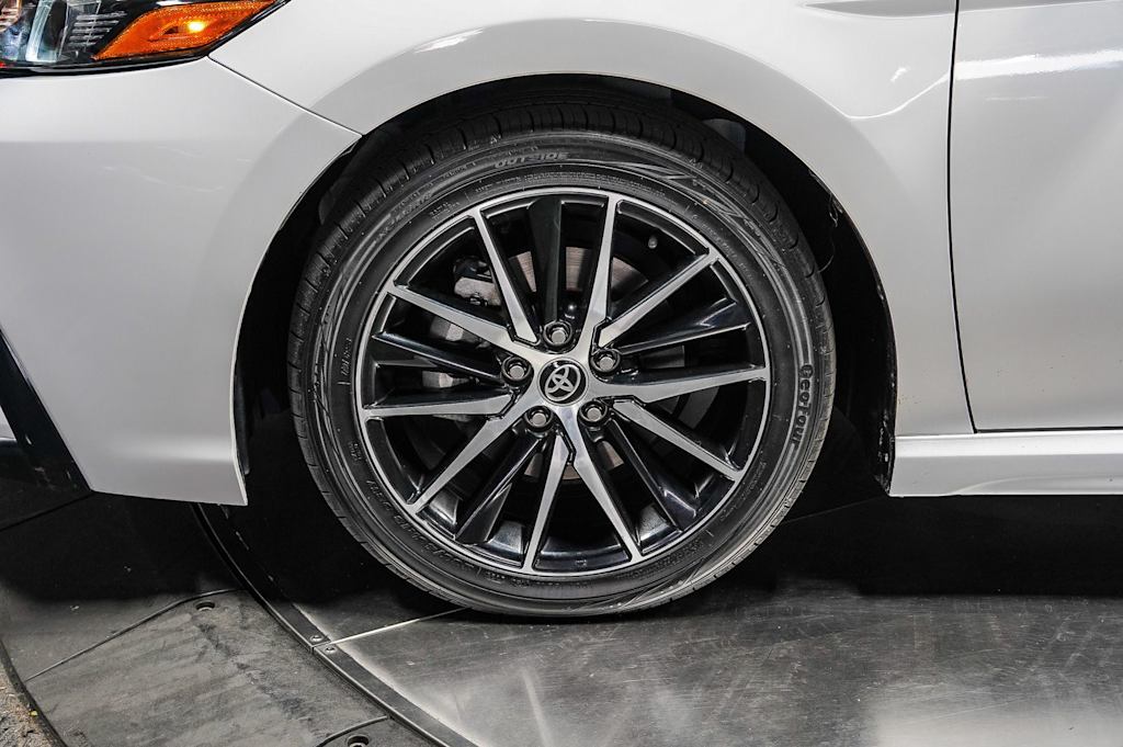 Thumbnail: 2022 Toyota Camry - 7