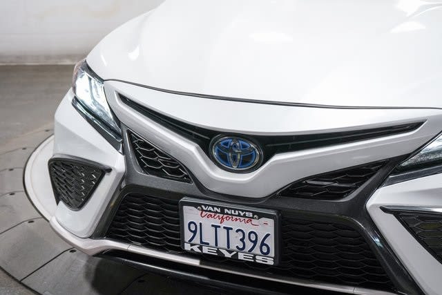 2021 Toyota Camry XSE 21