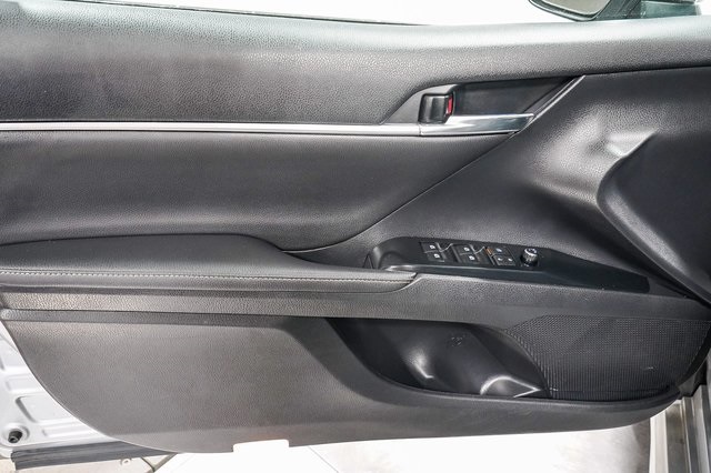 Thumbnail: 2020 Toyota Camry - 25
