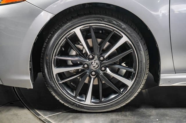 Thumbnail: 2020 Toyota Camry - 7