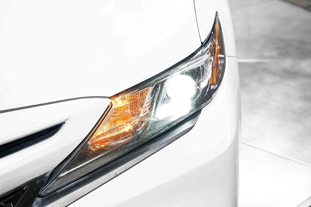 Thumbnail: 2023 Toyota Camry - 21