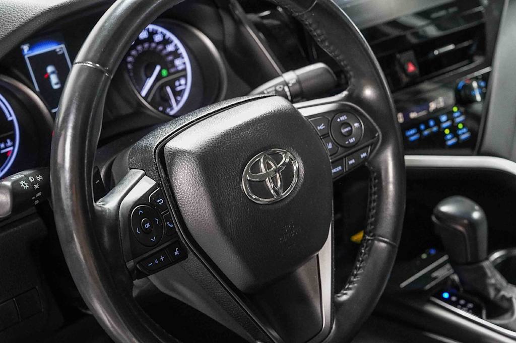 Thumbnail: 2023 Toyota Camry - 14