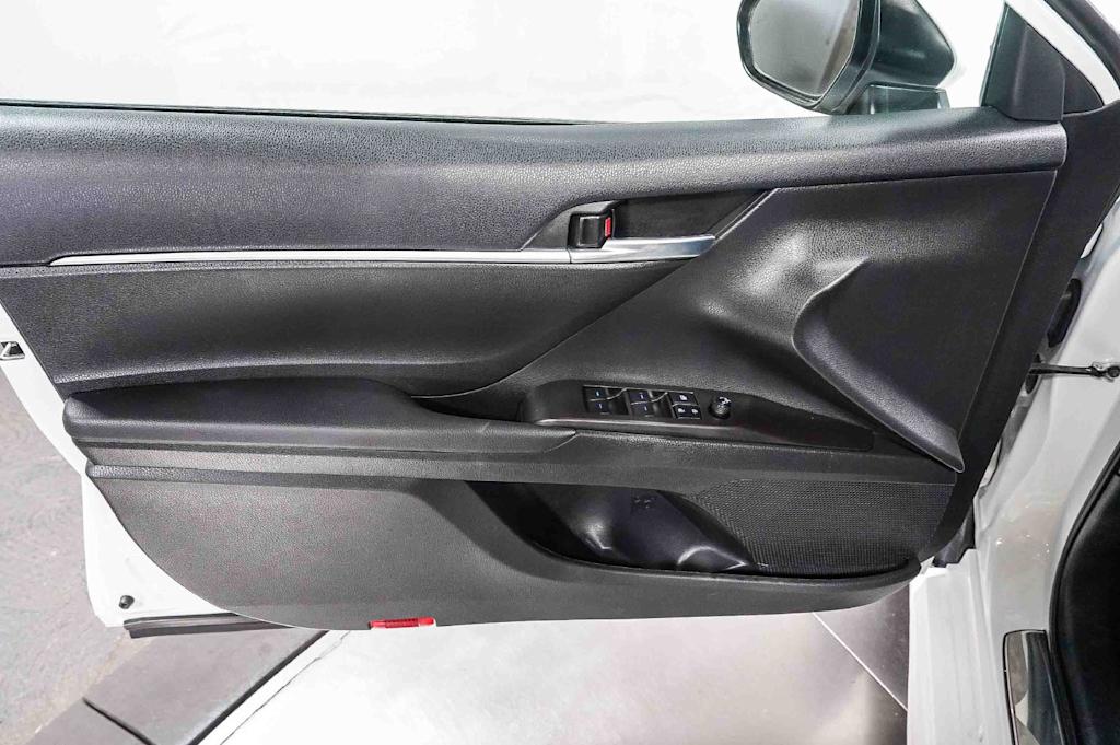 Thumbnail: 2023 Toyota Camry - 26
