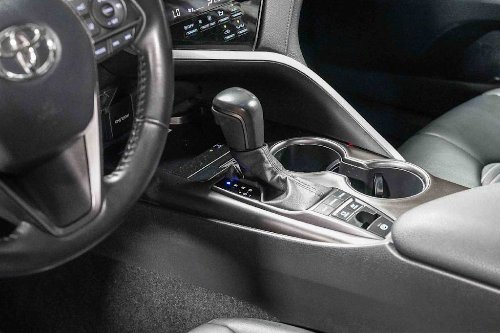 Thumbnail: 2023 Toyota Camry - 16