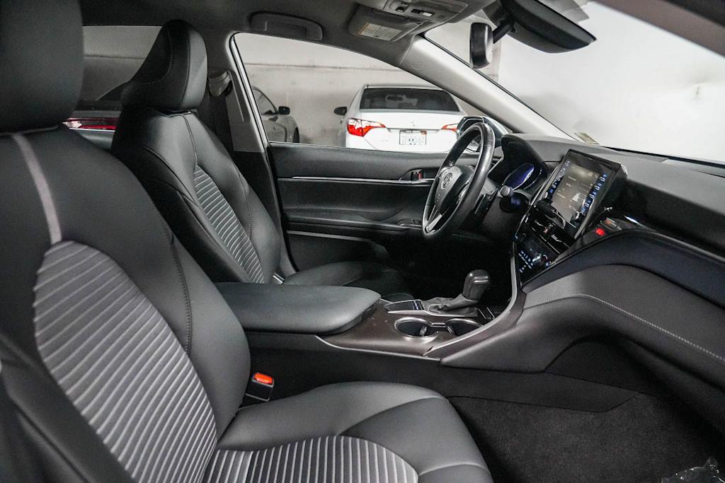 Thumbnail: 2024 Toyota Camry - 10