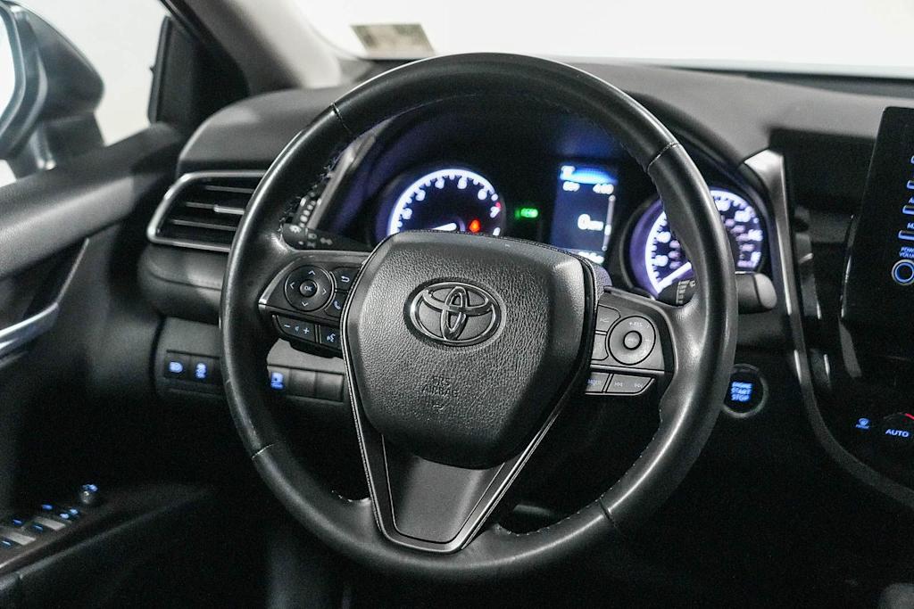 Thumbnail: 2024 Toyota Camry - 9