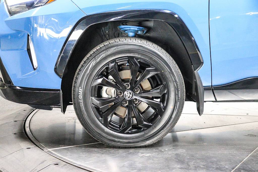 Thumbnail: 2023 Toyota RAV4 - 6