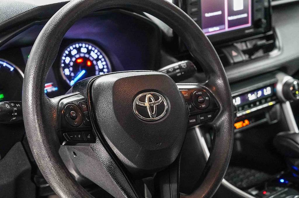 Thumbnail: 2021 Toyota RAV4 - 13