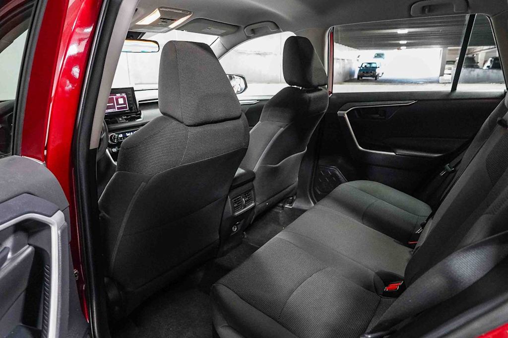 Thumbnail: 2021 Toyota RAV4 - 11