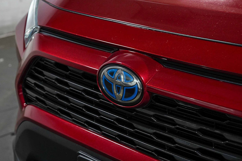 Thumbnail: 2021 Toyota RAV4 - 5