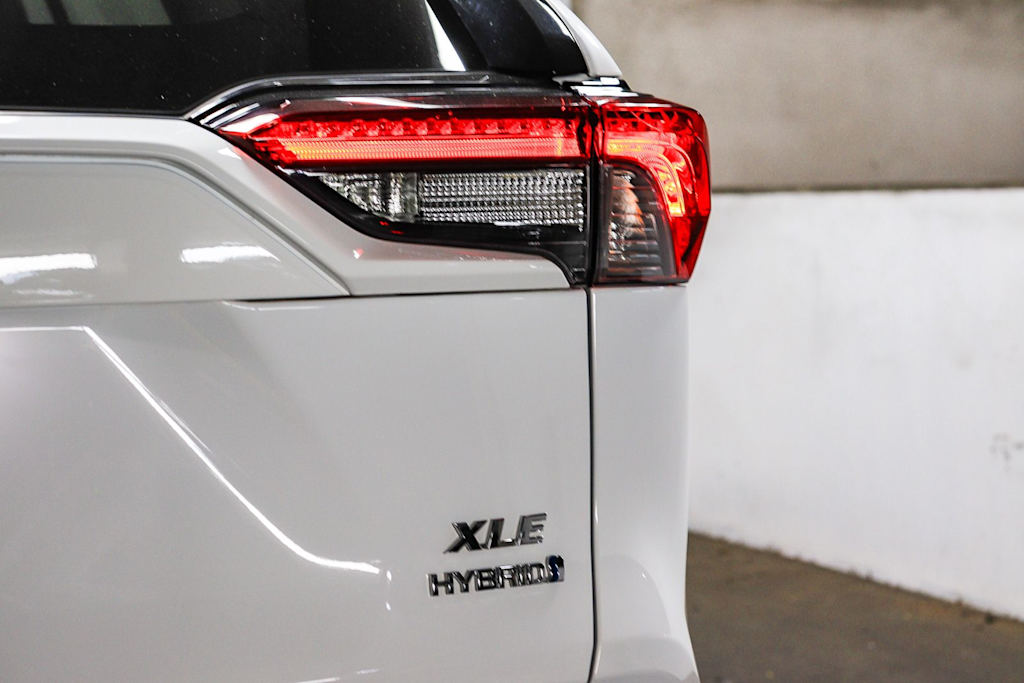 Thumbnail: 2024 Toyota RAV4 - 24
