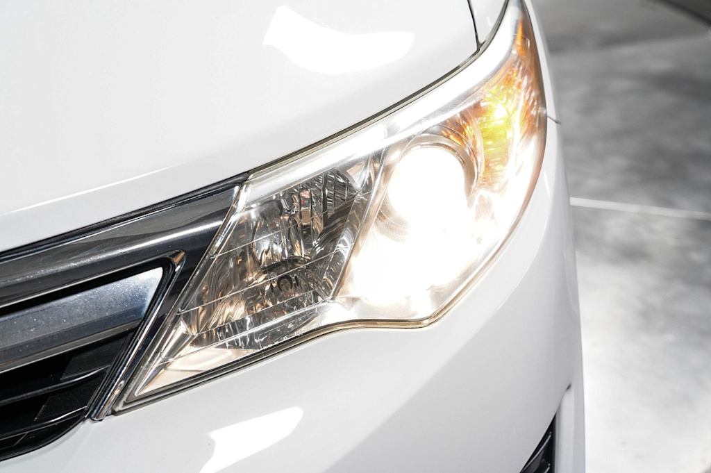 Thumbnail: 2014 Toyota Camry - 21
