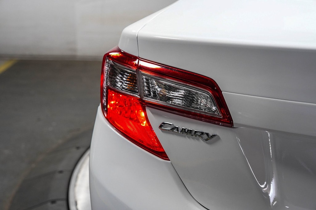 Thumbnail: 2014 Toyota Camry - 6