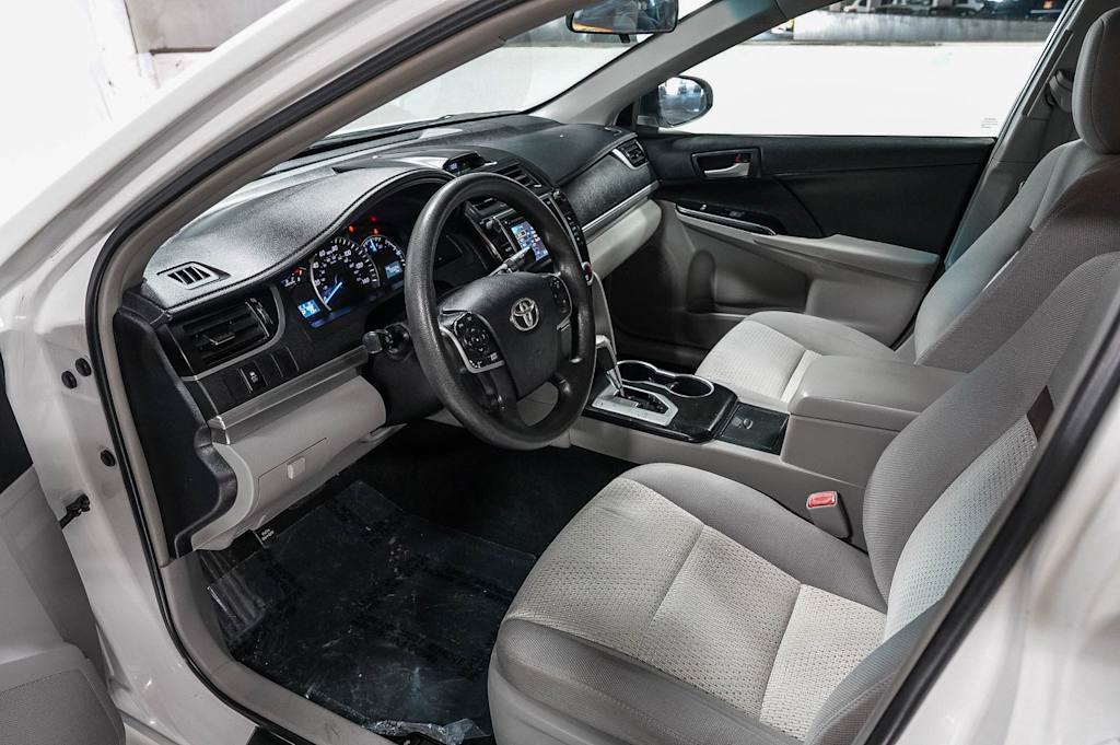 Thumbnail: 2014 Toyota Camry - 11