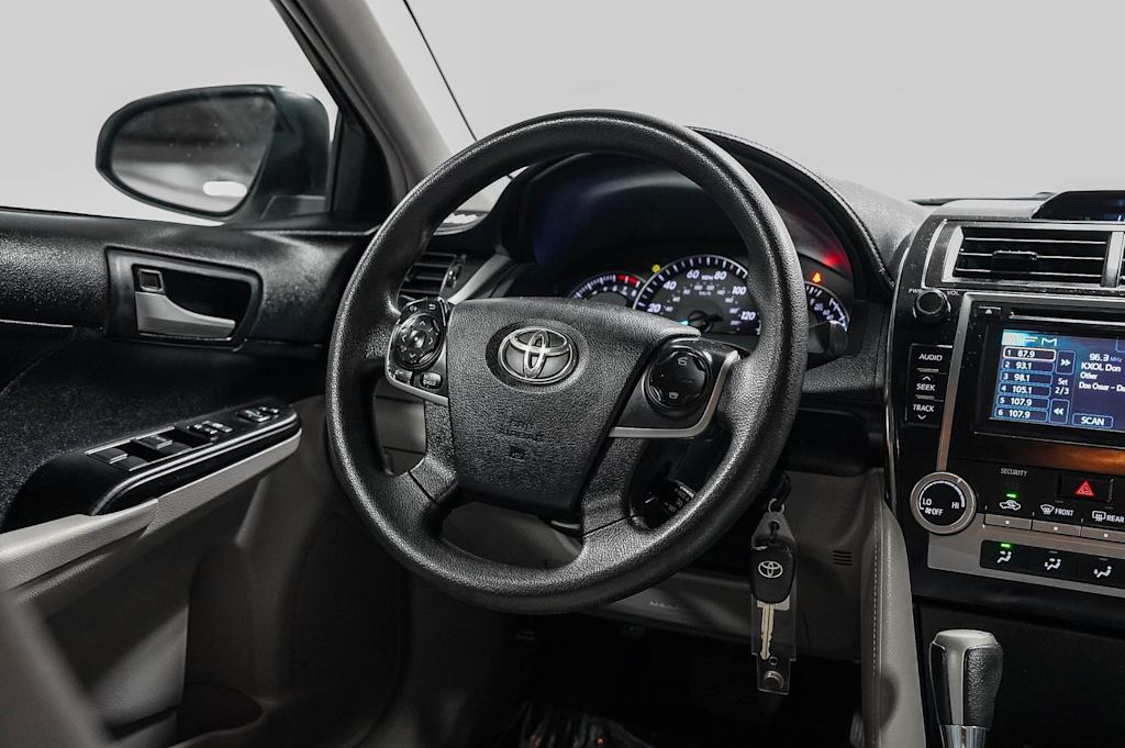 Thumbnail: 2014 Toyota Camry - 13