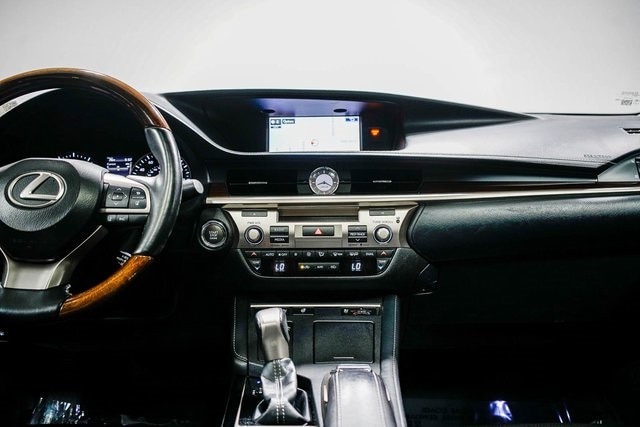 Thumbnail: 2016 Lexus ES - 7