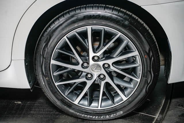 Thumbnail: 2016 Lexus ES - 5