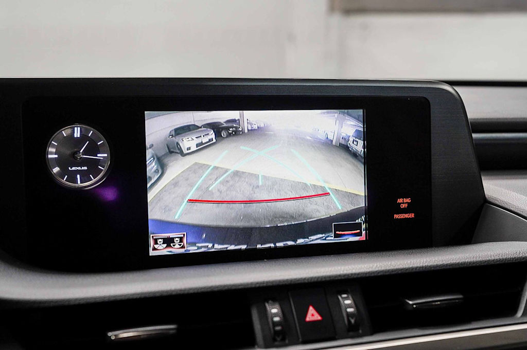 Thumbnail: 2019 Lexus ES - 29