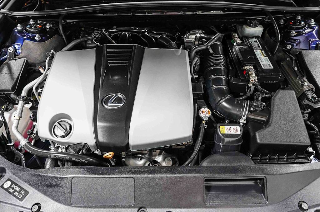 Thumbnail: 2019 Lexus ES - 8