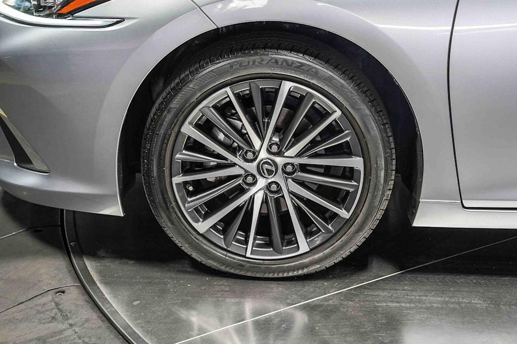Thumbnail: 2025 Lexus ES - 6