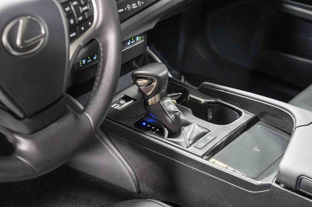 Thumbnail: 2025 Lexus ES - 14