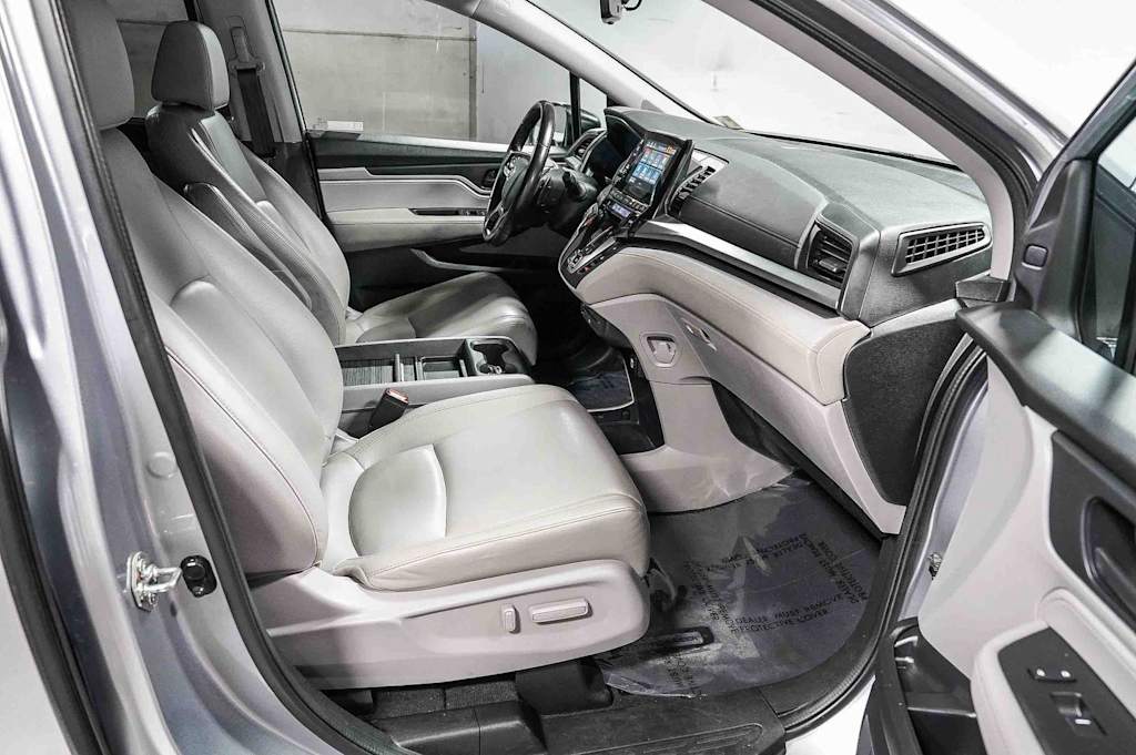 Thumbnail: 2018 Honda Odyssey - 10