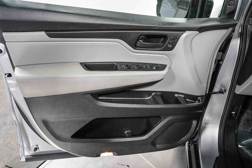 Thumbnail: 2018 Honda Odyssey - 27