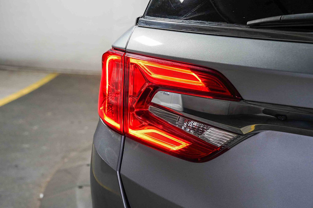 Thumbnail: 2018 Honda Odyssey - 24