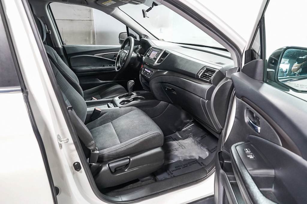 Thumbnail: 2018 Honda Pilot - 10