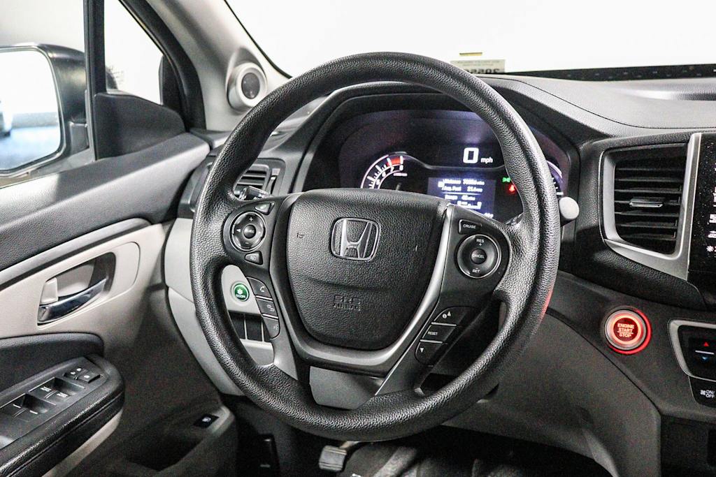 Thumbnail: 2018 Honda Pilot - 12