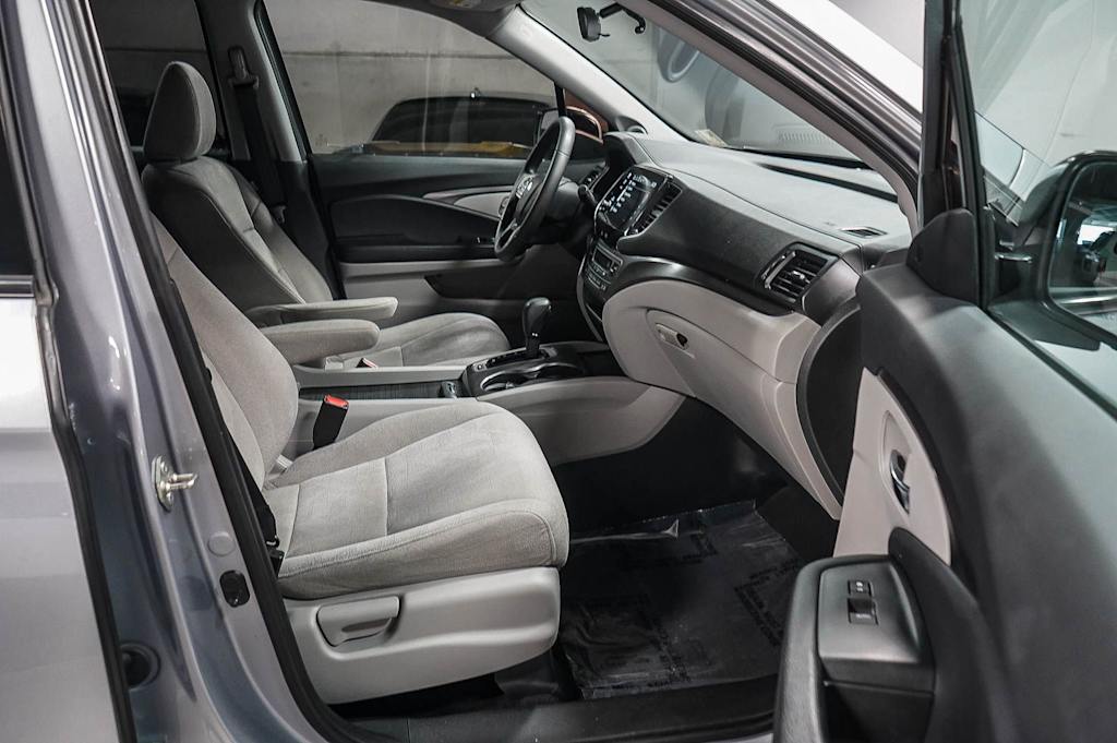 Thumbnail: 2020 Honda Pilot - 10