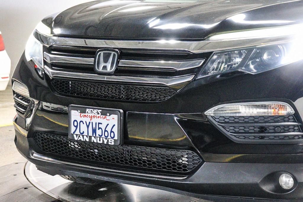 Thumbnail: 2017 Honda Pilot - 6