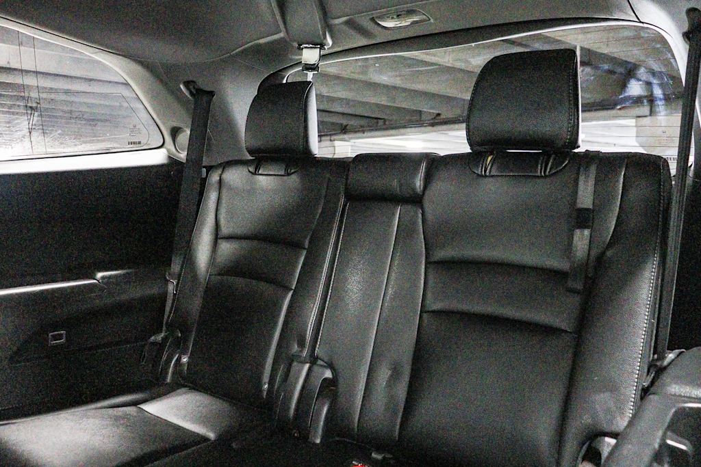 Thumbnail: 2017 Honda Pilot - 26