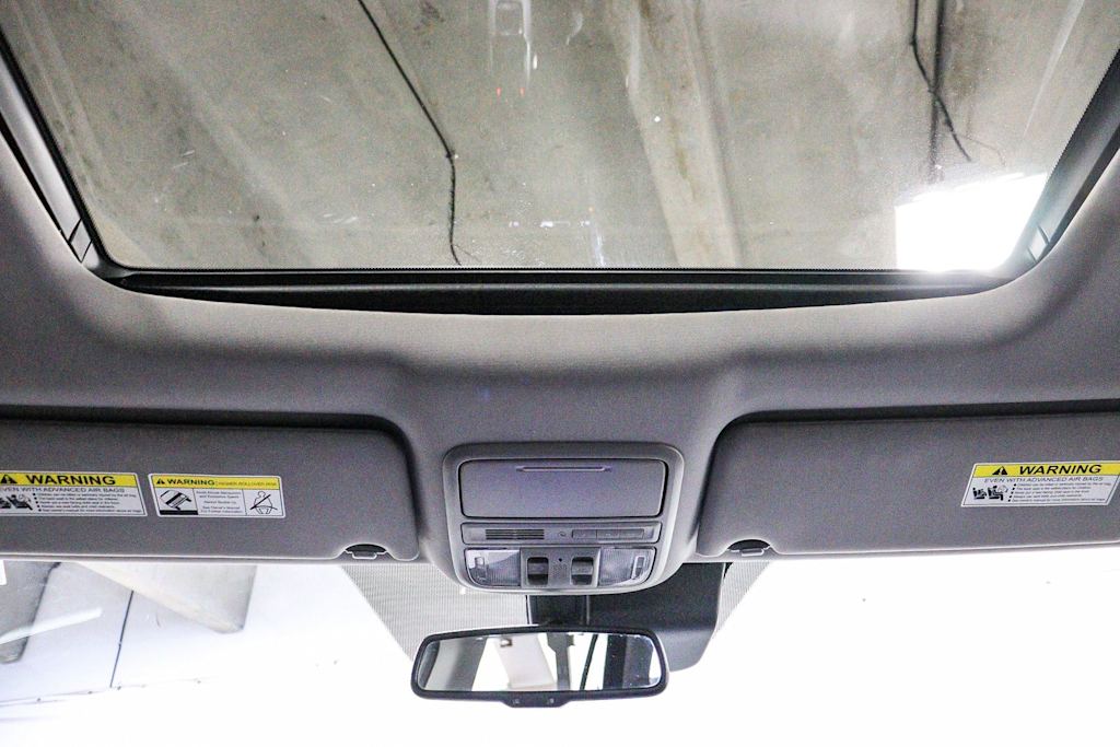 Thumbnail: 2017 Honda Pilot - 24
