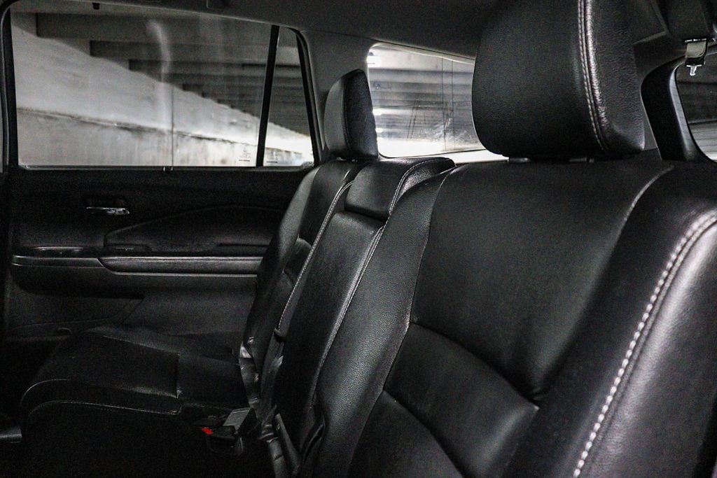 Thumbnail: 2017 Honda Pilot - 12