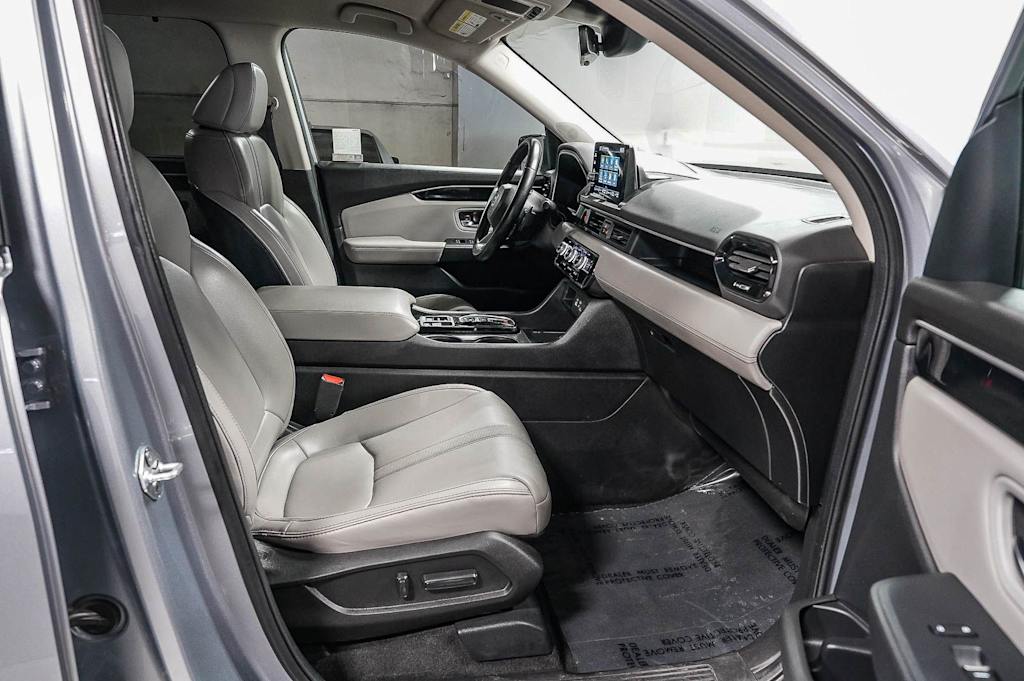 Thumbnail: 2023 Honda Pilot - 10