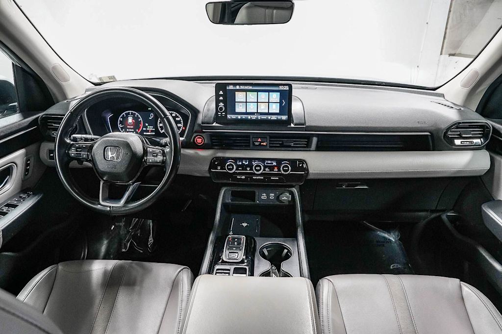 Thumbnail: 2023 Honda Pilot - 2