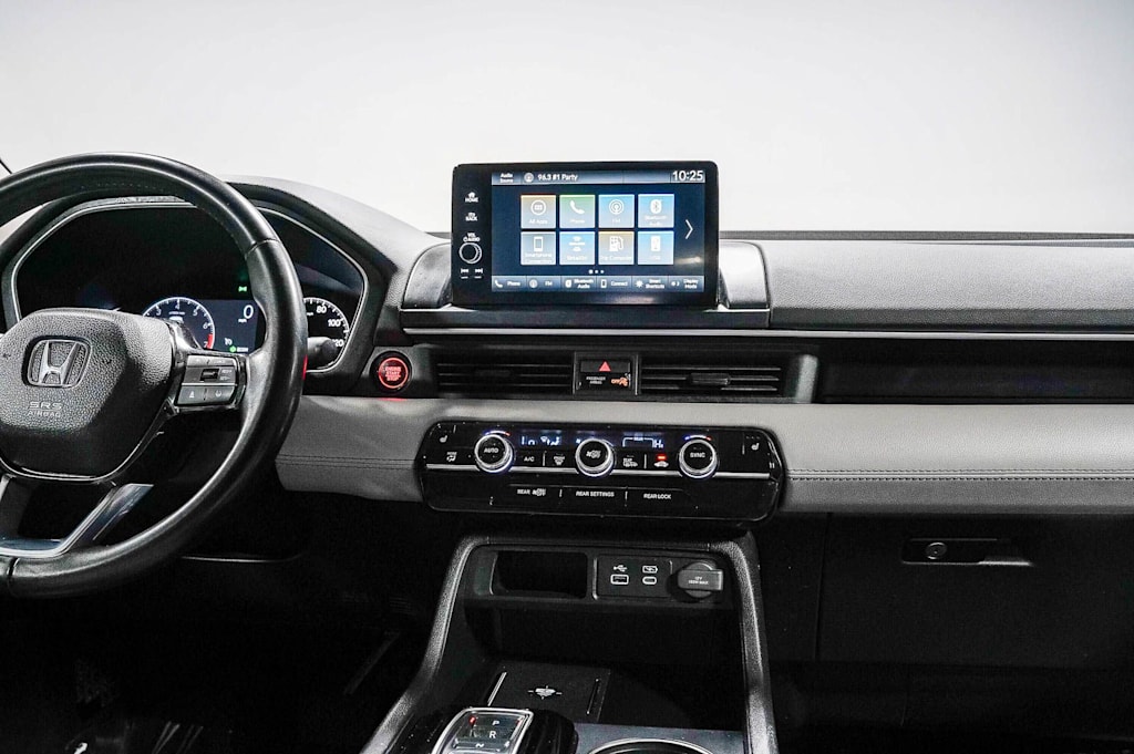 Thumbnail: 2023 Honda Pilot - 9