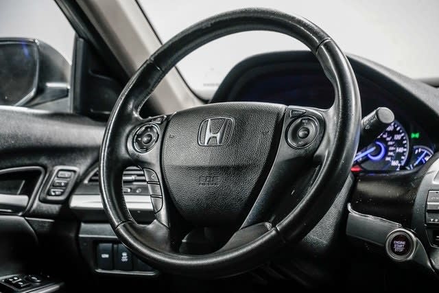 Thumbnail: 2015 Honda Crosstour - 13